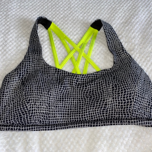 Lululemon Sports bra - Picture 1 of 3